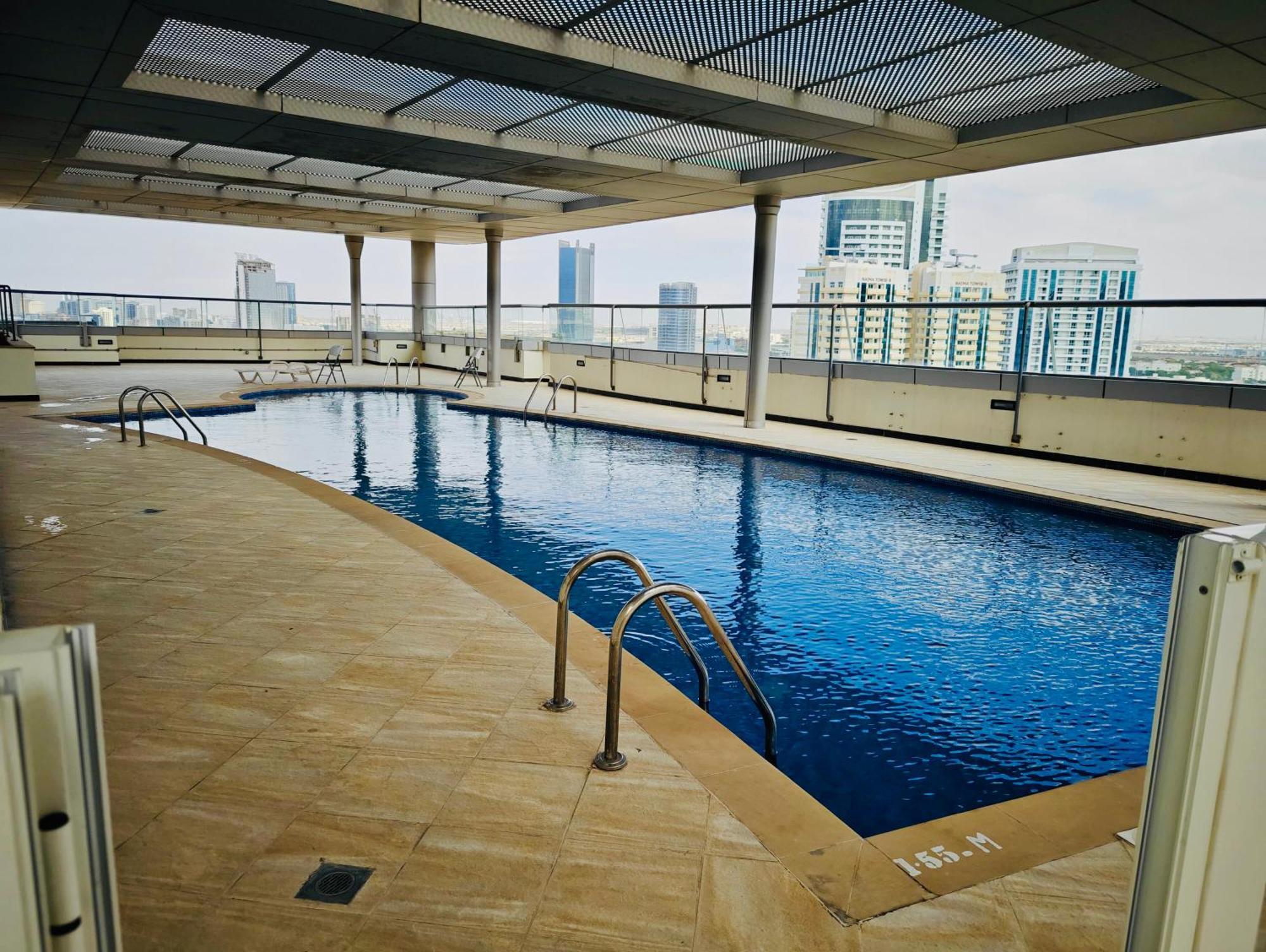 369 Stays- 1 Bedroom Apartment In Sports City Dubai Buitenkant foto